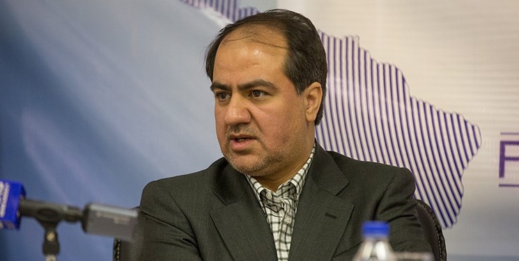 صادقی:شهردار تهران الگوی مناسبی برای مدیران جوان است