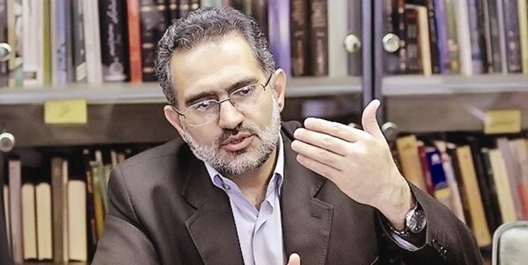 حسینی: سعی دولت برای استفاده از نیروهای شایسته و توانمند است/ تلاش مسئولان برای تغییر اوضاع اقتصادی