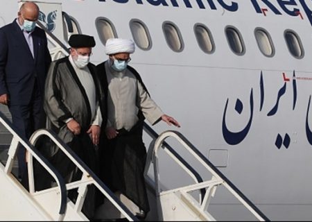 آیت الله رئیسی وارد بوشهر شد