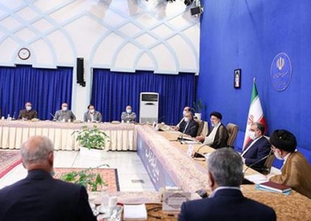 جزئیات دیدار مجمع نمایندگان استان تهران با آیت‌الله رئیسی/دستور رئیس جمهور درباره خودروهای دپو شده در گمرکات