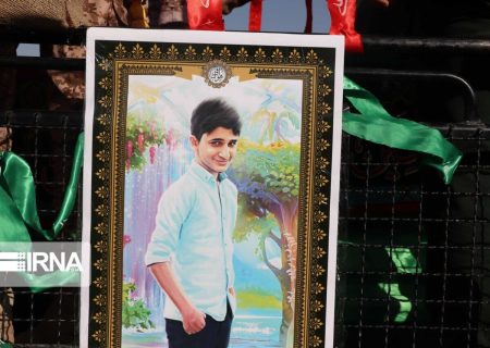 قدردانی نماینده ایذه از رهبر انقلاب برای دلجویی از خانواده شهید لندی