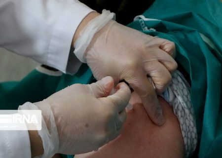 رییس دانشگاه علوم پزشکی شاهرود: واکسن کرونا ۷۰ درصد مرگ را کاهش می‌دهد
