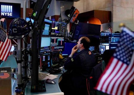 ریزش وال استریت پس از اعلام کسری بودجه دولت آمریکا
