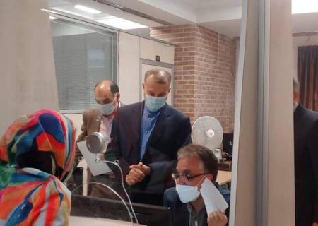 بازدید سرزده امیرعبداللهیان از اداره تایید اسناد و میز خدمت کنسولی وزارت خارجه