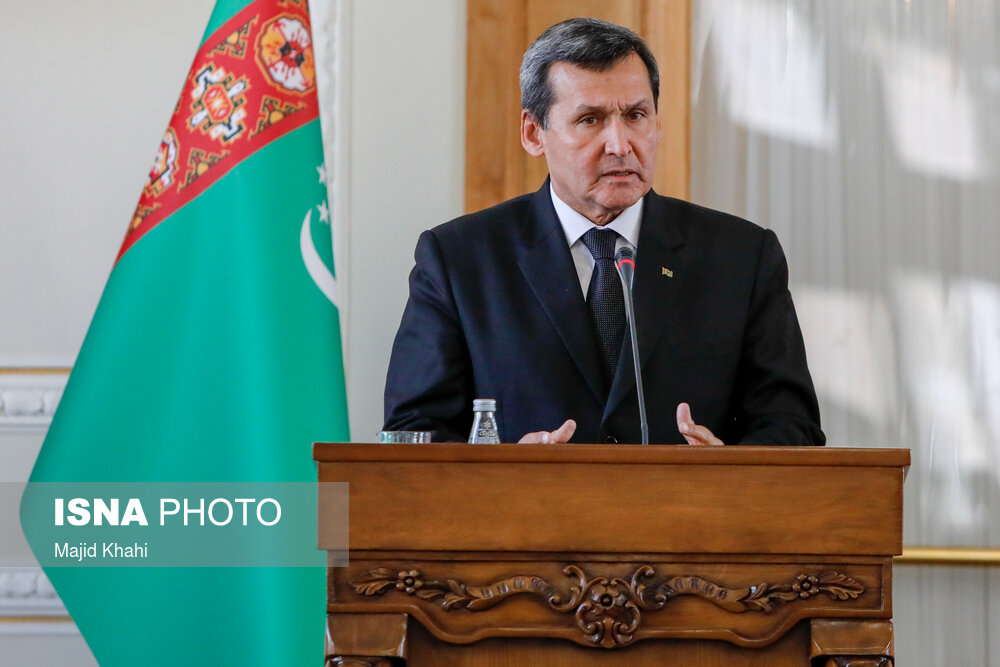 تاکید وزیر خارجه ترکمنستان بر توسعه روابط تجاری و افزایش حجم مبادلات تجاری با ایران