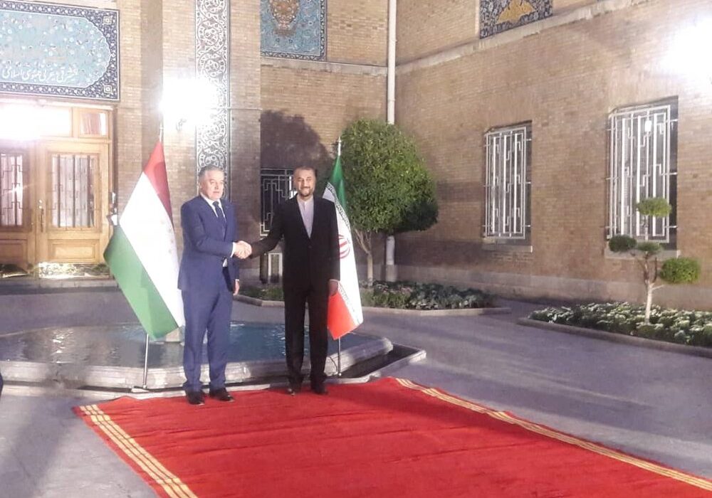 استقبال امیرعبداللهیان از وزیر امور خارجه تاجیکستان