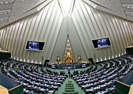 تقدیر ۲۵۵ نماینده مجلس از اقدام مقتدرانه سپاه در مواجهه با دزدی دریایی آمریکا