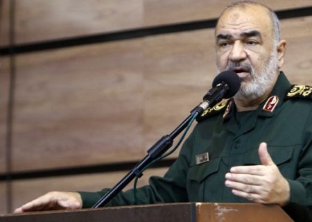 سرلشکر سلامی: فناوری‌های نوین دریایی را در اختیار داریم/ «شناورها» زیرساخت سیال قدرت دریایی کشور هستند