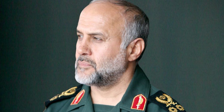 سرلشکر رشید: دشمنان از آزمودن قدرت ارتش و سپاه پرهیز کنند/ تهدیدات در هر سطحی را سرکوب میکنیم