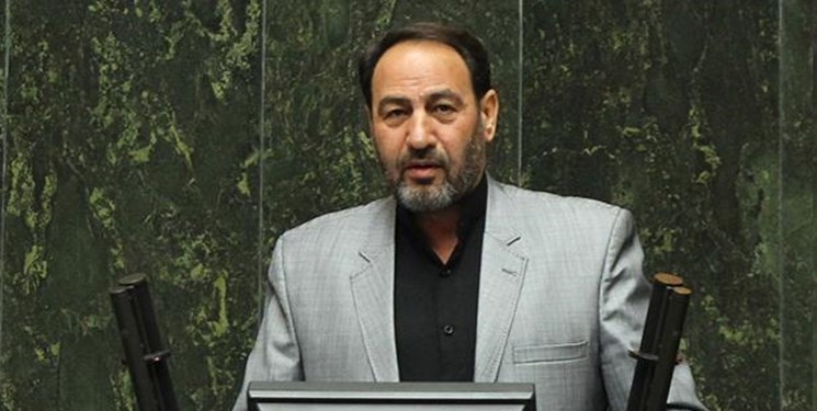 انتقاد یک نماینده از انتشار فهرست جعلی در باره نمایندگان مخالف رتبه‌بندی معلمان/ نیکزاد: این بی‌اخلاقی است