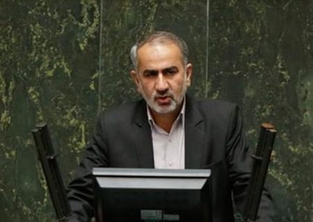 عضو کمیسیون برنامه و بودجه: تعداد کالاهای اساسی مشمول ارز ۴۲۰۰ تومانی کاهش می‌یابد