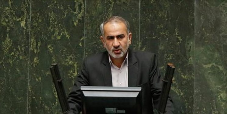 عضو کمیسیون برنامه و بودجه: تعداد کالاهای اساسی مشمول ارز ۴۲۰۰ تومانی کاهش می‌یابد
