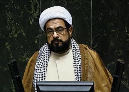 دشمن برای تفرقه‌افکنی برنامه دارد/ مقابله سپاه با دزدی دریایی آمریکا دل مردم را گرم کرد