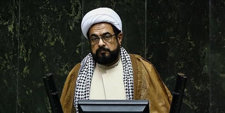 دشمن برای تفرقهافکنی برنامه دارد/ مقابله سپاه با دزدی دریایی آمریکا دل مردم را گرم کرد