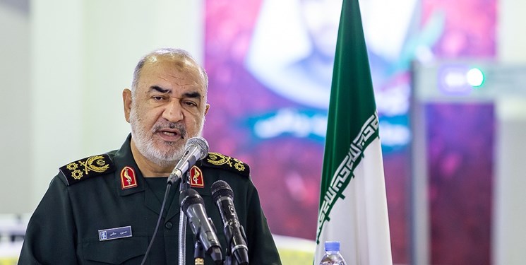 سرلشکر سلامی: اقدام نیروی دریایی سپاه در دریای عمان نشان داد ابهت دشمن پوشالی است