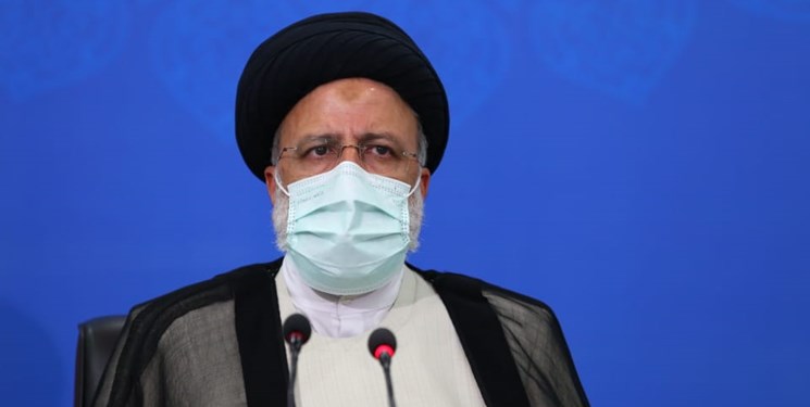 ضرورت پرهیز از سستی در رعایت شیوهنامههای بهداشتی/ حمایت از واکسنسازان داخلی با پیشخرید تولیدات