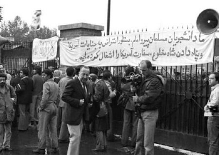 نماینده کلیمیان در مجلس دهم: لانه جاسوسی تسخیر نمی‌شد انقلاب به اهدافش نمی‌رسید