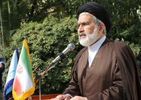 مسلمانان و دولت‌های اسلامی موظف به مقابله با ظلم و استکبار هستند