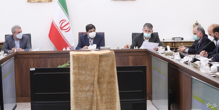 برخورد با افزایش خودسرانه نرخ شرکت‌های تاکسی اینترنتی/ کاهش قیمت مرغ منجمد