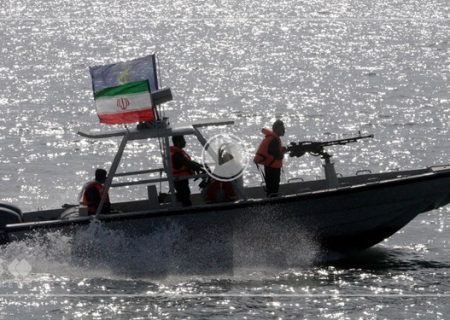 قدردانی از اقدام فداکارانه سپاه در دریای عمان