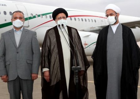 ۱۳ آبان یادآور پرچمداری امام بزرگوار در مقابل استکبار جهانی است