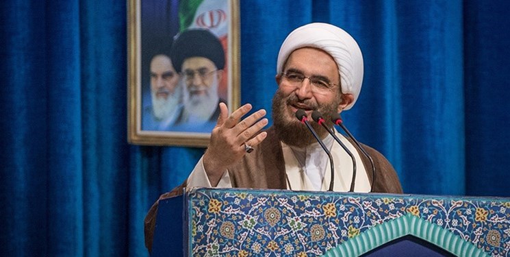 خطیب جمعه تهران: مواسات و کمک به یکدیگر در جامعه انقلابی یک وظیفه است