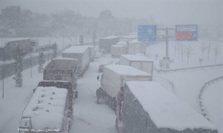 آخرین وضعیت آزادراه تهران ـ شمال و کندوان/ برف و باران در ۱۸ استان و آغاز زودهنگام راهداری زمستانی