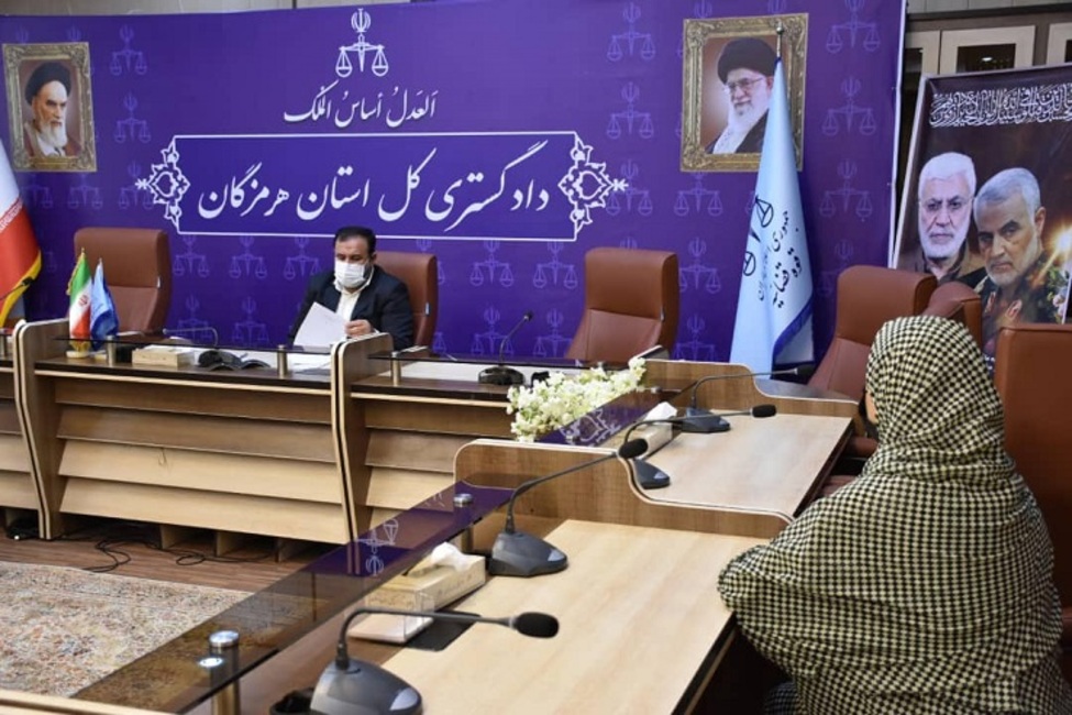 رسیدگی به مشکلات ۹۷ نفر از شهروندان در دیدار مردمی رئیس کل دادگستری هرمزگان