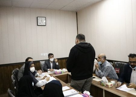 بهره‌مندی ۲۵ نفر از زندانیان از ارفاقات قانونی در جریان بازدید مسئولان قضایی از زندان اردکان