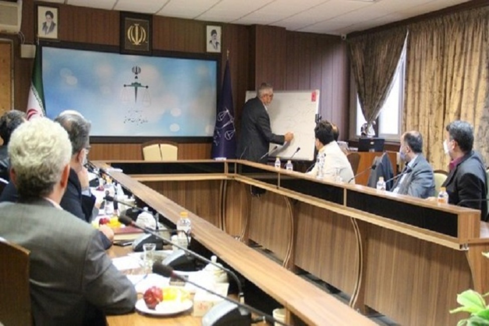 بررسی طرح تشدید بازرسی و نظارت بر کالاهای منتخب در جلسه کمیته اقدام مشترک تنظیم بازار