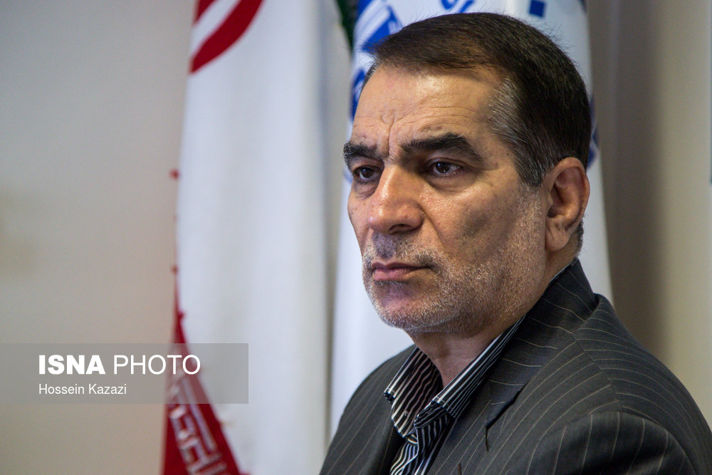 امکان بررسی عملکرد روسای جمهور در دوره مسئولیت و پس از آن وجود دارد