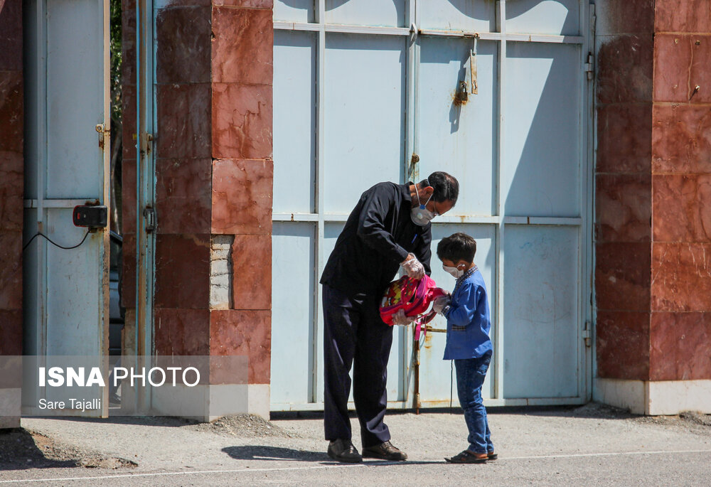 صدور مجوز بازگشایی مدارس ابتدایی از اول آذر/نحوه حضور در کلاس‌ها بر عهده مدارس است