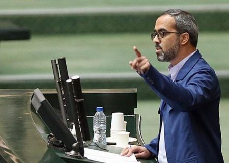 ایزدخواه: نماینده باید آسیب شناسی خود را داشته باشد