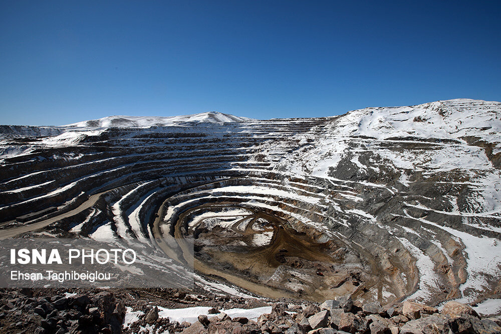 بهره‌مندی ۱۱ هزار روستای معدنی از فروش و حقوق قانونی معادن