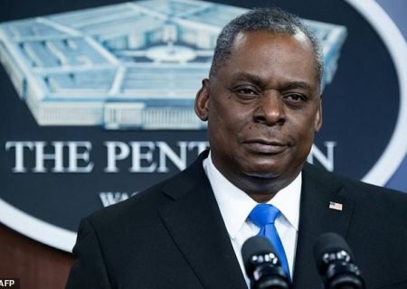 اظهارات ضد ایرانی وزیر دفاع آمریکا در بحرین