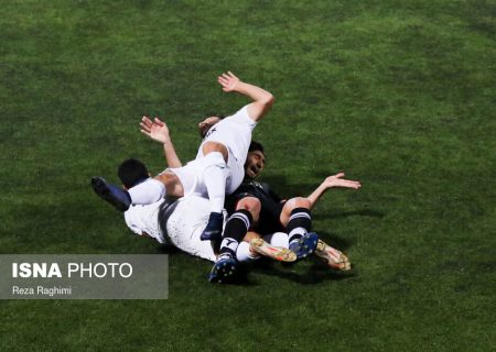 حذف صدرنشین لیگ یک از جام حذفی/ خیبر با ویسی صعود کرد