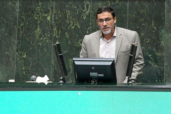 پیشنهاد نماینده قزوین در خصوص سامان دهی بازار بورس