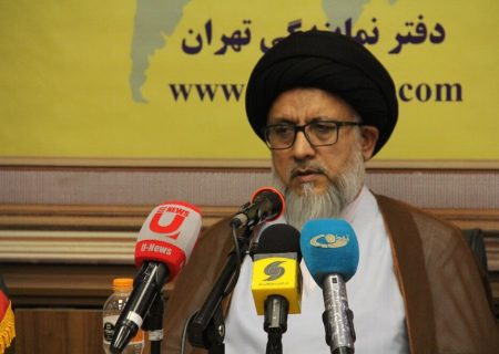حسینی مزاری: دشمنان اسلام سعی می‌کنند مسلمانان را در جهل مطلق نگهدارند