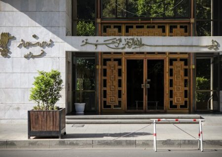 علت اصلی آتش سوزی شورای شهر در دست بررسی است