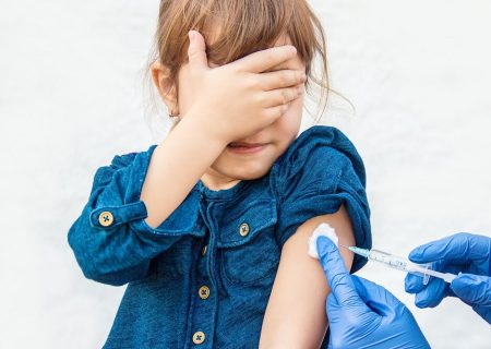 آیا تزریق واکسن کووید-۱۹ بر باروری آینده کودکان تاثیر دارد؟