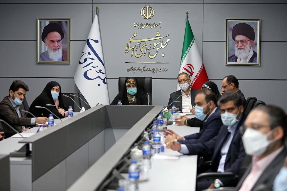 جلسه مشترک فراکسیون محیط زیست مجلس با شهردار تهران