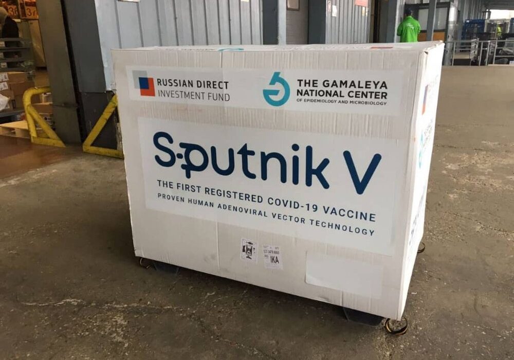 ۷۷۷۶۰۰ دوز واکسن اسپوتنیک تحویل سفارت ایران در مسکو شد