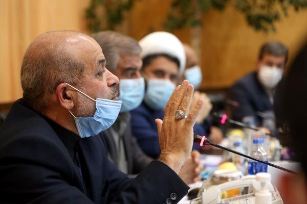 پاسخگویی وزیر کشور به سوالات نمایندگان در کمیسیون امور داخلی کشور