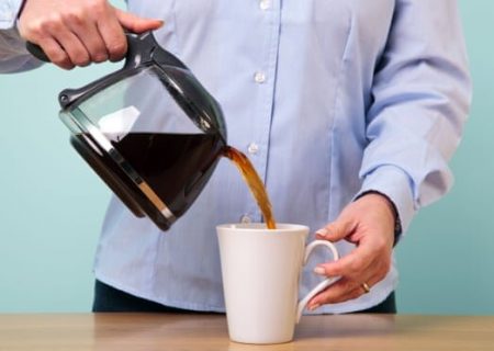 تاثیر مصرف چای و قهوه بر کاهش خطر سکته مغزی و زوال عقل