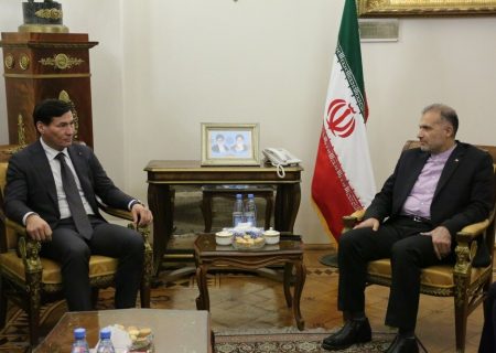 دیدار سفیر ایران در روسیه با رییس جمهور منطقه «کالمیکیا»