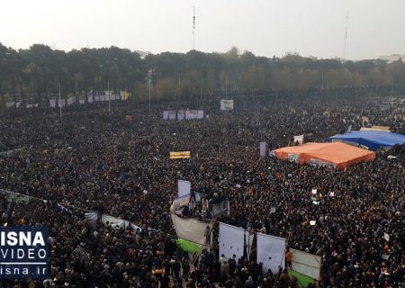 ویدئو / ادامه اعتراض کشاورزان و مردم اصفهان در زاینده‌رود