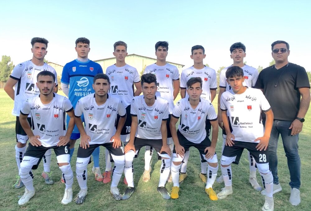 ظرفیت بالای فوتبال شیراز و کمبود امکانات