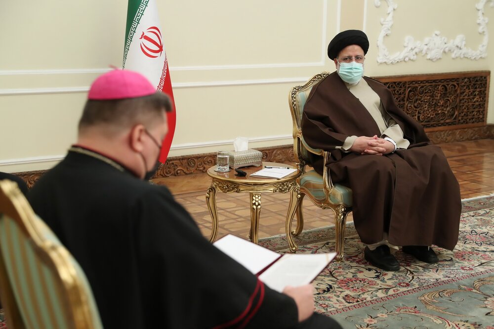 امروز توجه به خدا و معنویت برای جامعه بشری ضروری است