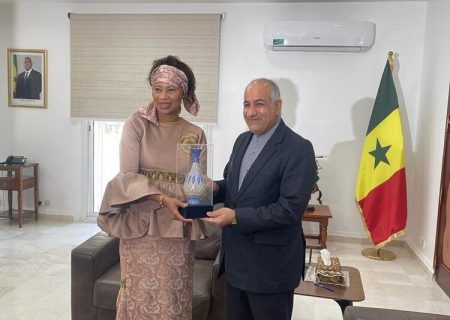 دعوت سفیر ایران از وزیر خارجه سنگال برای سفر به تهران