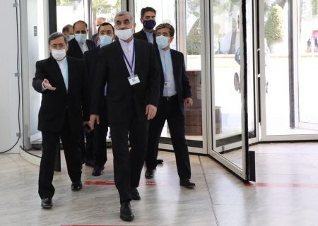 نیکزاد وارد مادرید شد